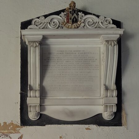 Wall monument to the Rev. John Casberd and family