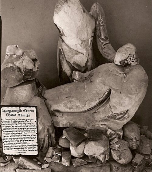 7784 Remains of a damaged tomb monument